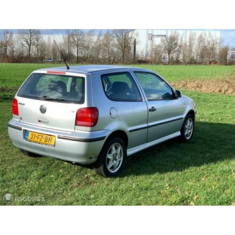 Volkswagen Polo 1.4-16V Comfortline INRUILKOOPJE/NAP/ELECKTR