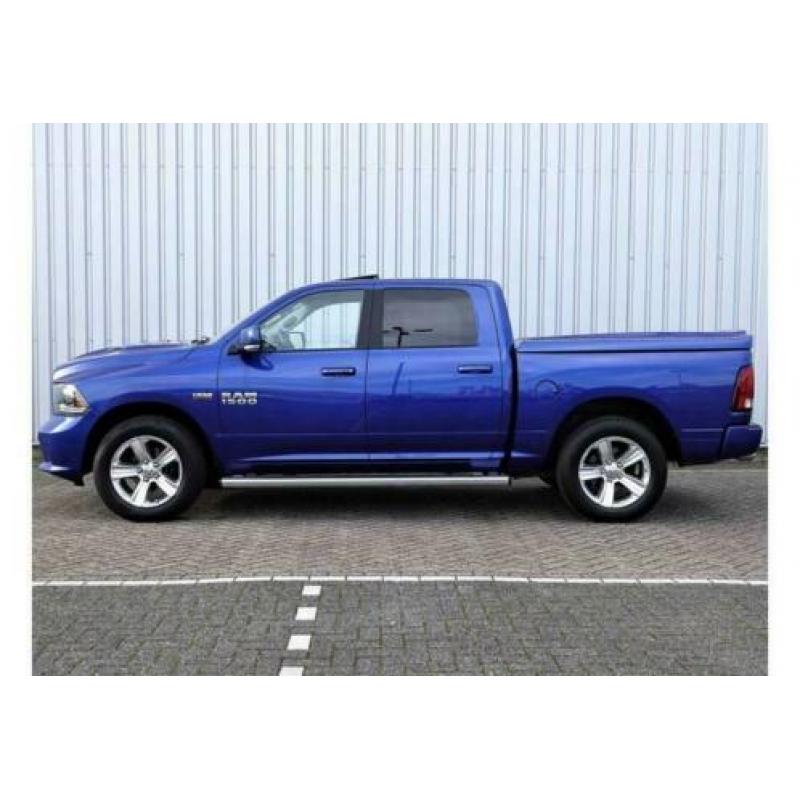 Dodge Ram Pick Up 1500 4x4 Crew Cab Sport