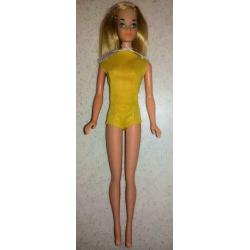 Vintage 8587-1975 Canadian TnT Barbie in original swimsuit