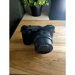 Sony a 6000 camera met lens!