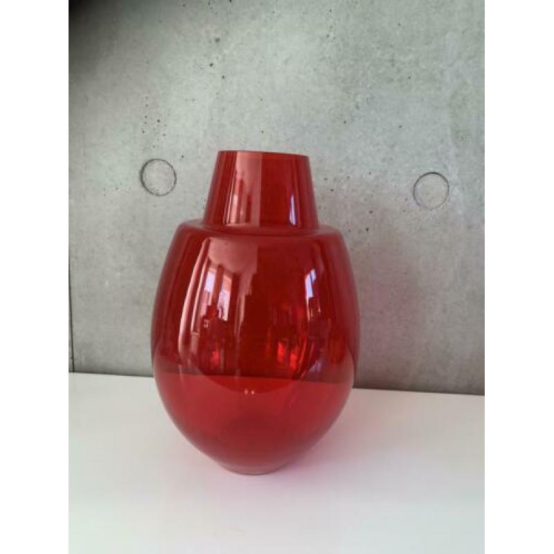 grote rode glazen vaas rood glas