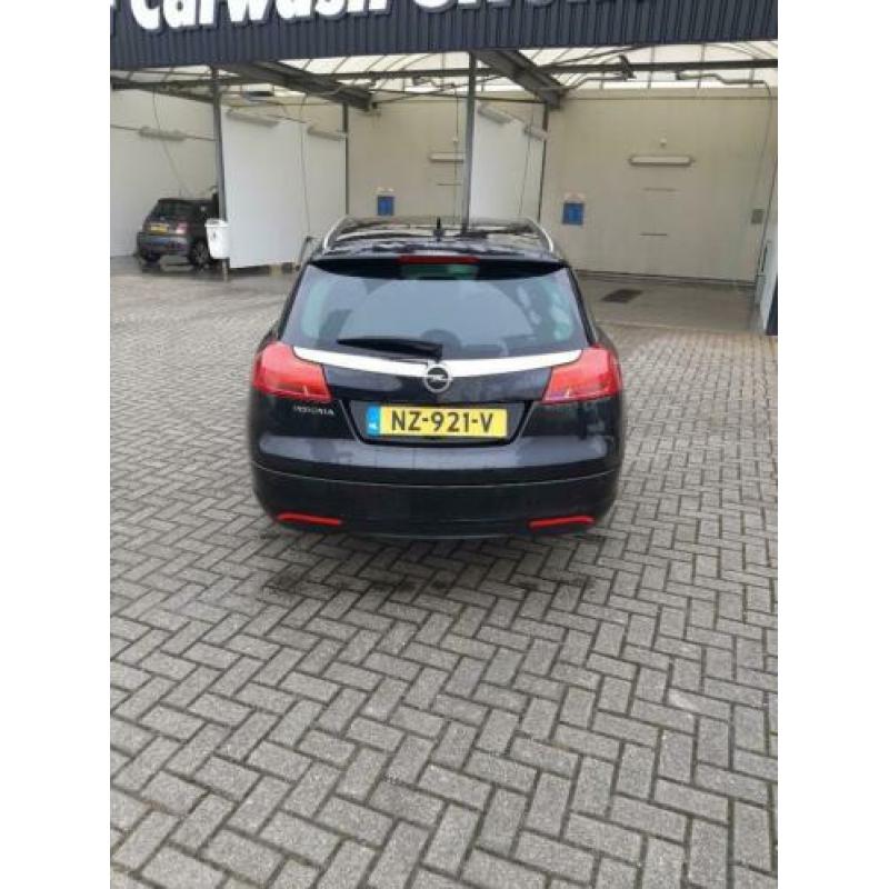 Opel Insignia 1.8 103KW Sports Tourer 2011 Zwart