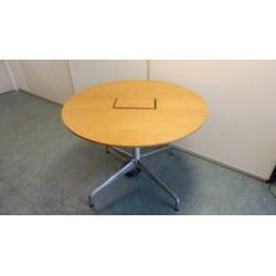 Original Eames tafel van Vitra design Ray & Charles Eames