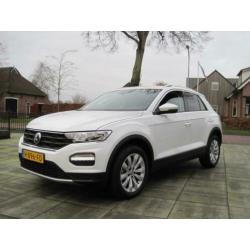 Volkswagen T-ROC CAMERA , PDC , CLIMA ECC, CRUISE EN LINE