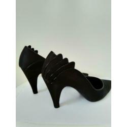 Nieuwe chique pumps van spaanse H&M m.36. Gratis Top.