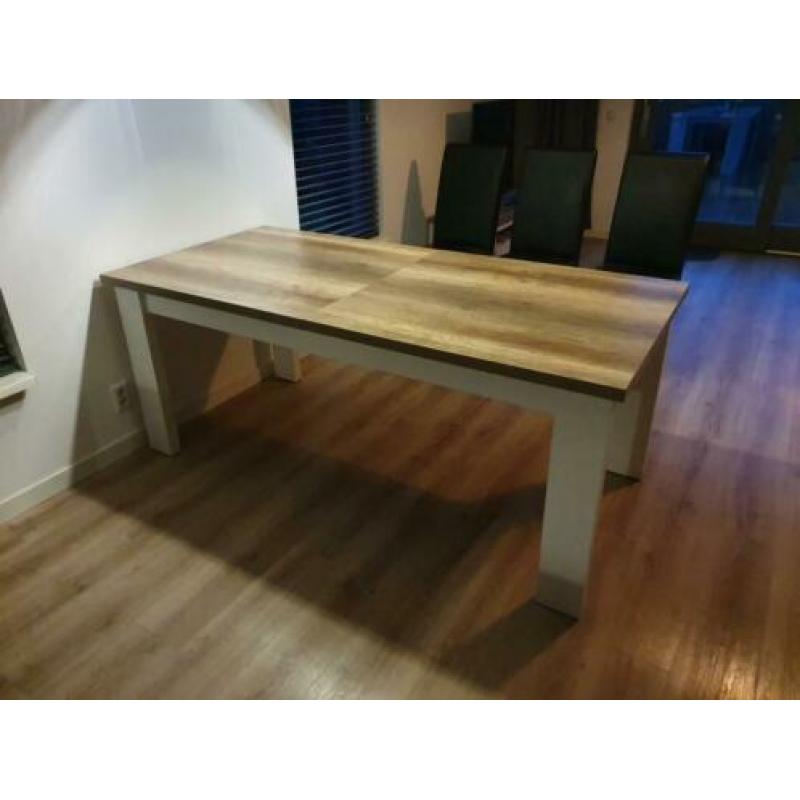 Eettafel 190x90, uitschuifbaar