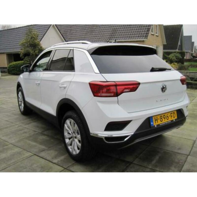 Volkswagen T-ROC CAMERA , PDC , CLIMA ECC, CRUISE EN LINE