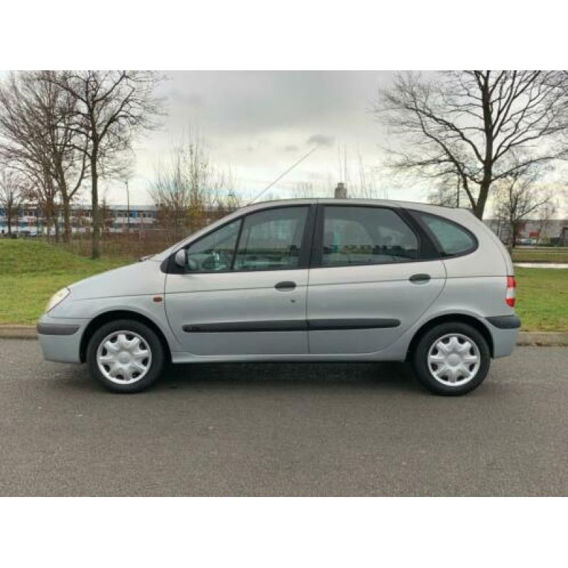 Renault Scénic 1.6-16V Authentique 1 jaar apk ( AIRCO ! )