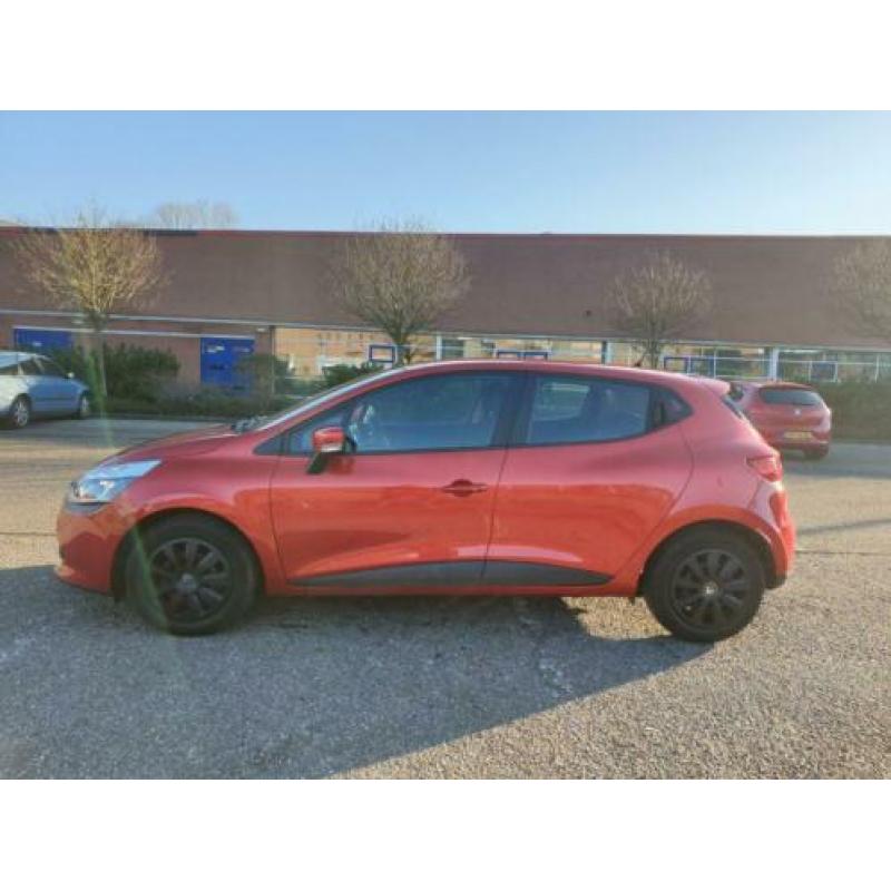 Renault Clio 0.9 TCE 66KW 5-DRS 2013 Rood