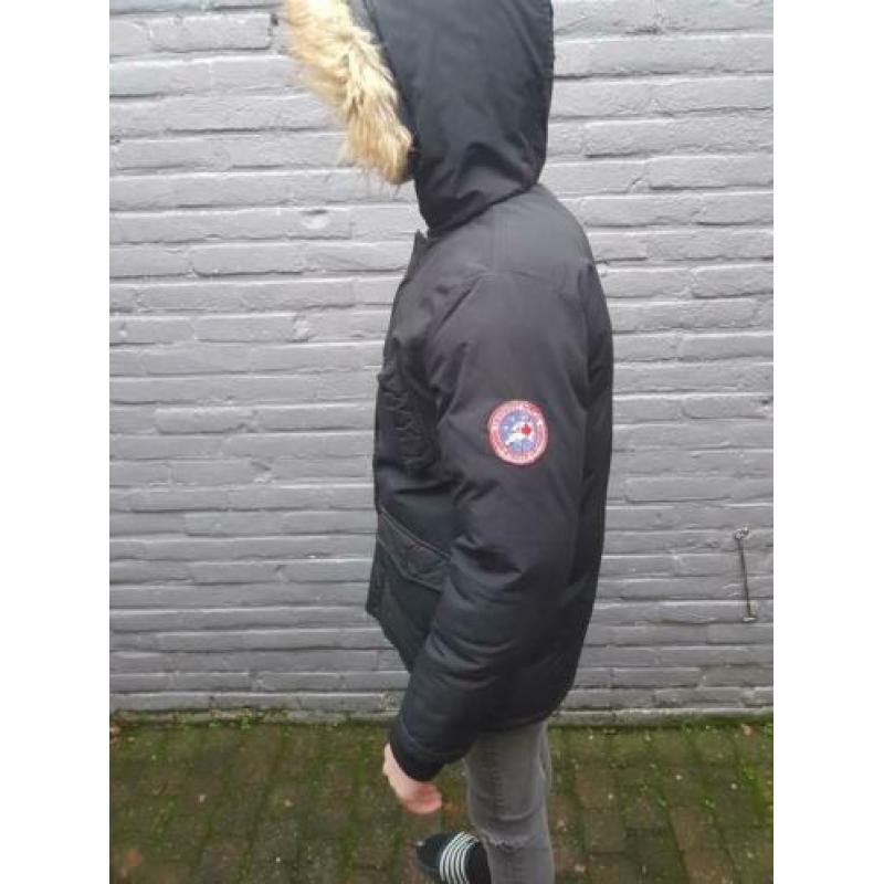 Kinderjas zwart van canada goose maat 152/158 te koop