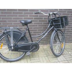 ZWARTE omafiets 26 inch classic met rek en mand