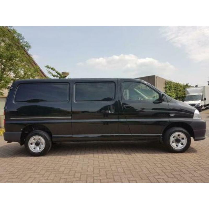 Toyota HiAce 2.5 D-4D LWB Comfort 4WD zeer mooi, perfect in