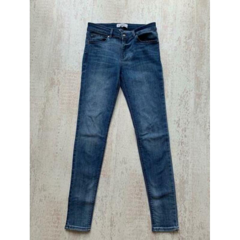 Skinny Jeans spijkerbroek van Mango maat 38