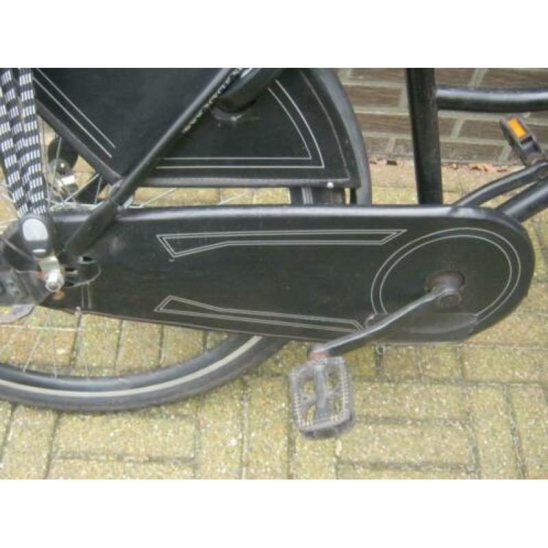 ZWARTE omafiets 26 inch classic met rek en mand