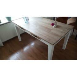 tafel, landelijke stijl