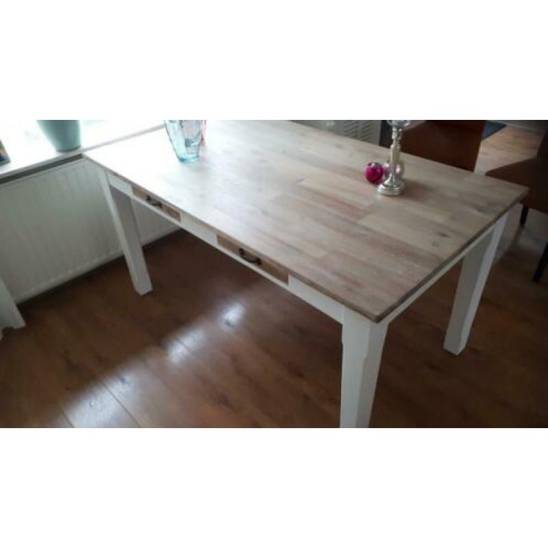 tafel, landelijke stijl