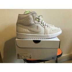 WMNS AIR JORDAN 1 MID vast grey ghost green US 9 | EUR 40.5