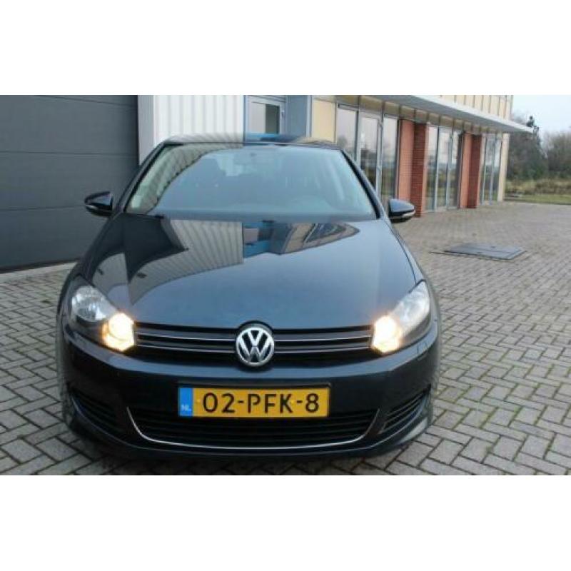 Volkswagen Golf 1.6 TDI BlueMotion /Navigatie/Clima/Mf stuur