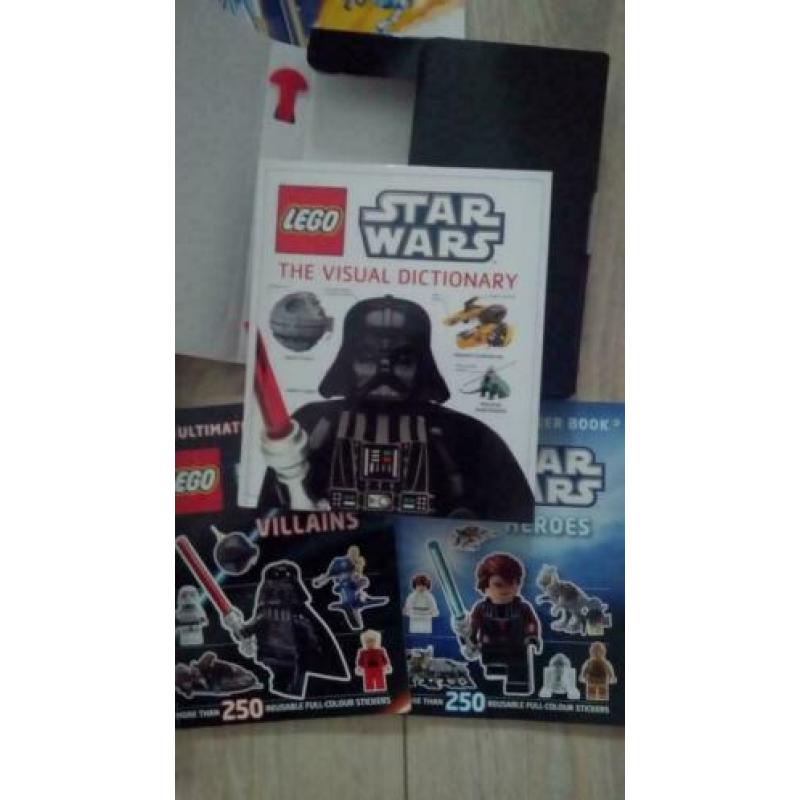 Lego Annual books en Lego tijdschriften