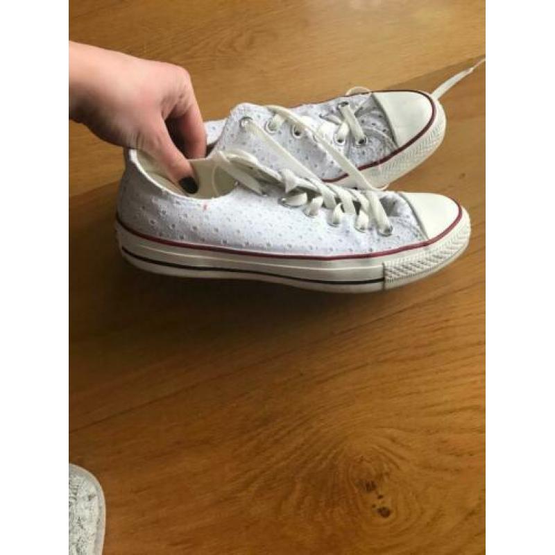 Converse shoes 39 size