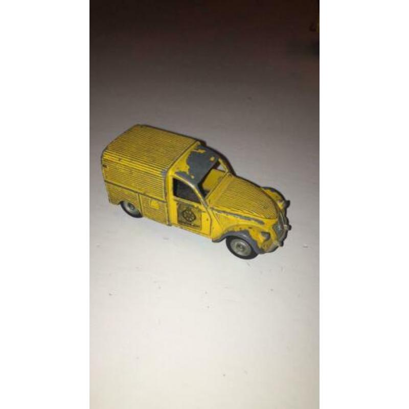 Dinky Toy Citroën 2CV