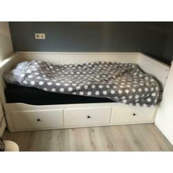 Ikea Hemnes bed