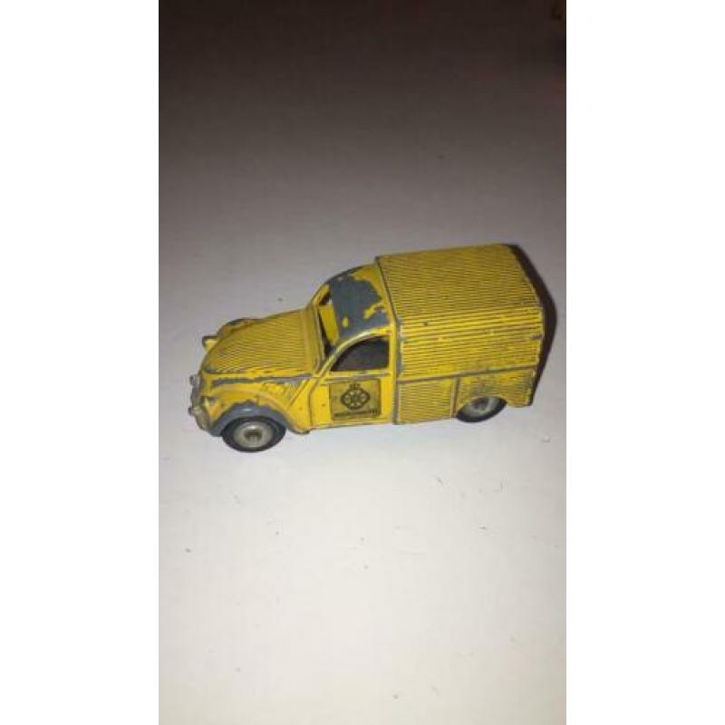 Dinky Toy Citroën 2CV