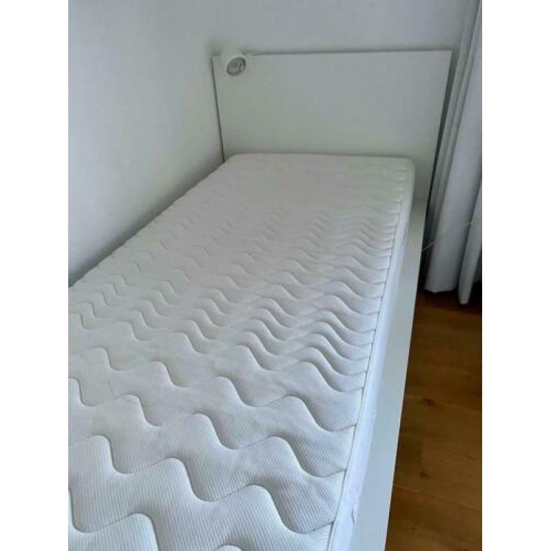 Ikea Malm bed kompleet onbeschadigd wit incl pocketmatras