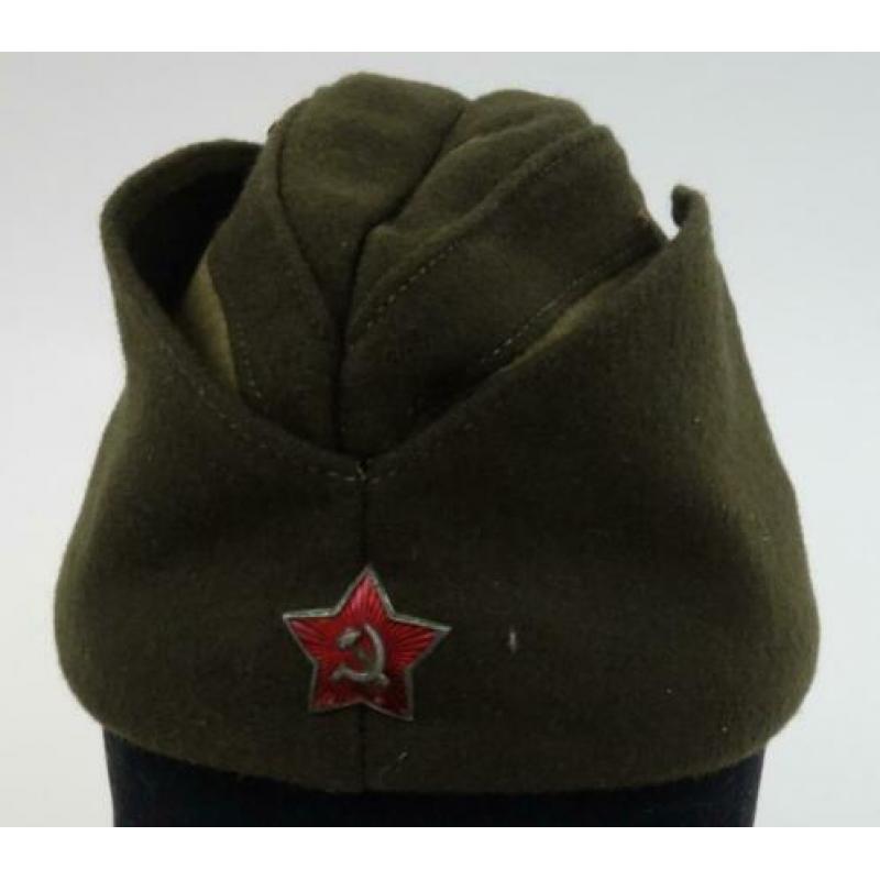 Russische post war pilotka cap