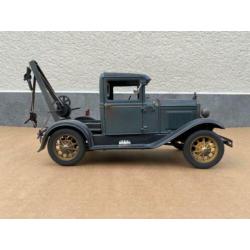 1:18 - Ford Tow Truck 1931