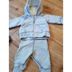 12 stuks jongens baby kleding maat 50 56