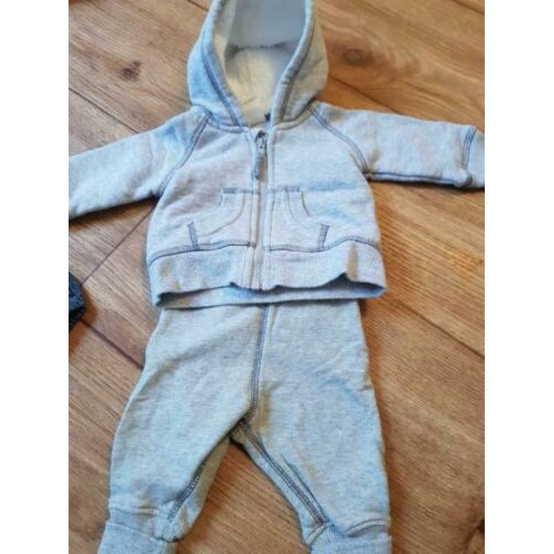 12 stuks jongens baby kleding maat 50 56