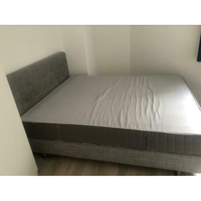 IKEA boxspring 160x200