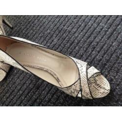 Nieuw Charles & Keith pumps maat 36 slangenprint