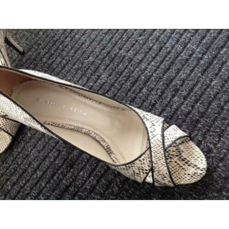 Nieuw Charles & Keith pumps maat 36 slangenprint