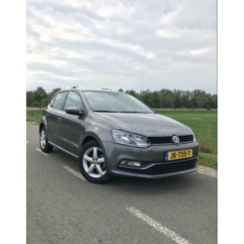 Volkswagen Polo 1.0 TSI 55KW 2015 Grijs