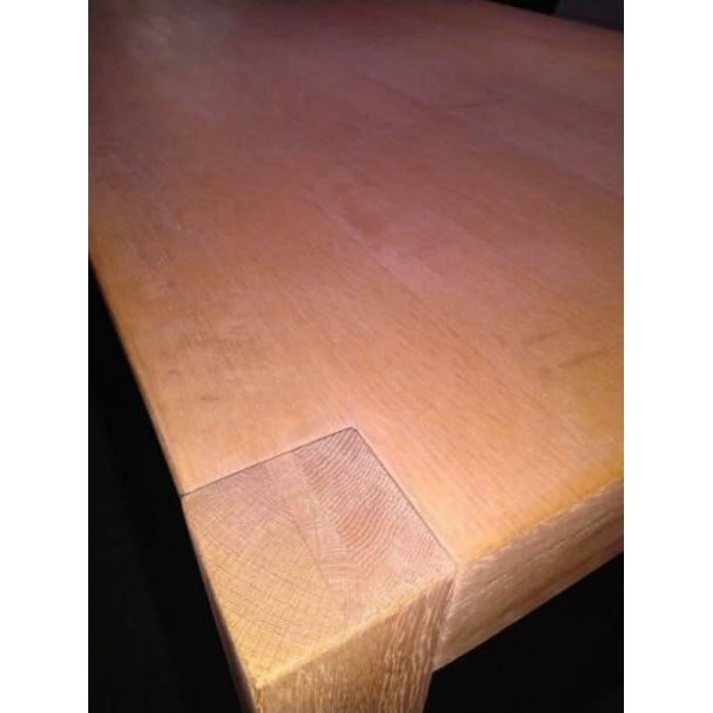 Massief houten eettafel