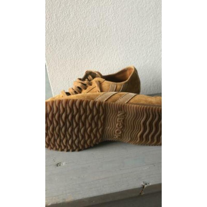 Hogan sneakers suede leder vintage stijl + gratis singlet