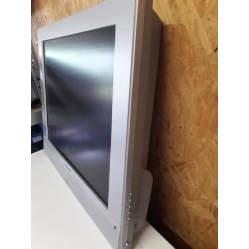 Grundig platscherm TV