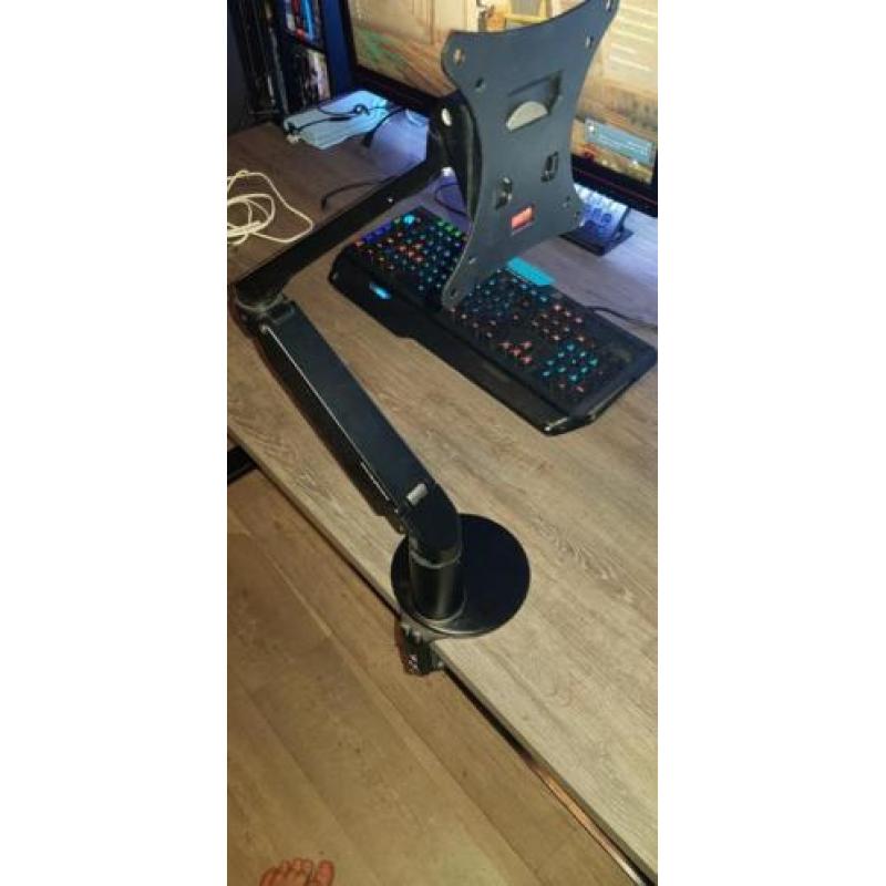 DX racer monitor arm x2