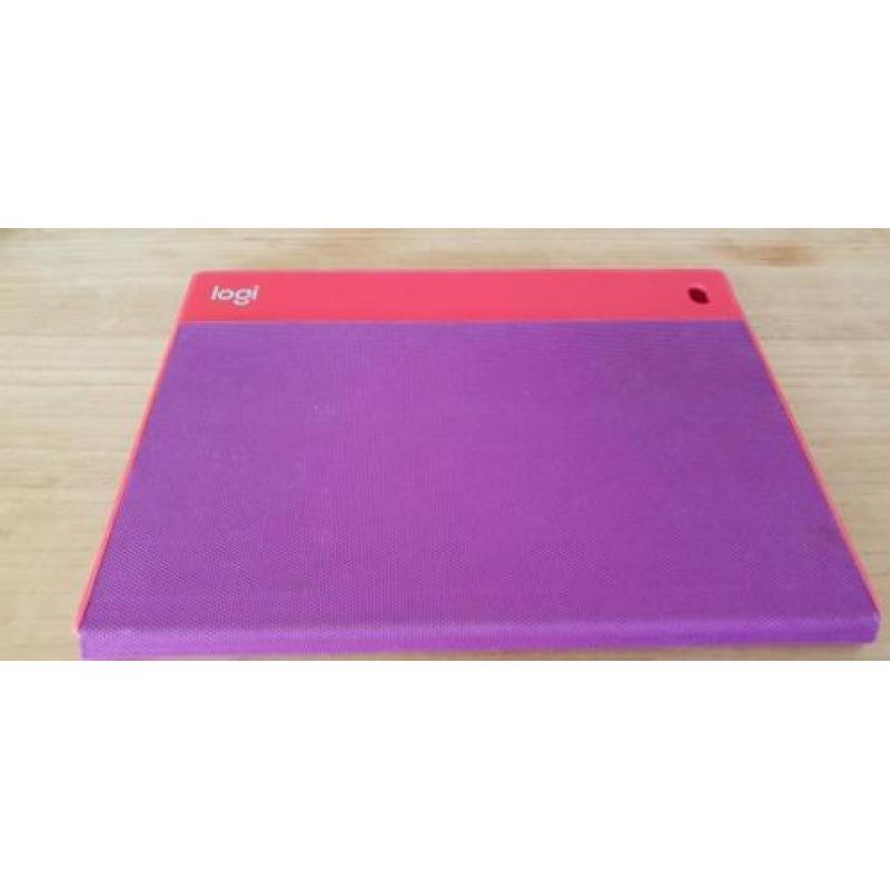 Logi case voor iPad air ..... 9.7 .... rood/paars ..